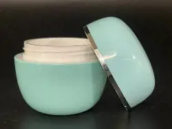 قوطی کرم 