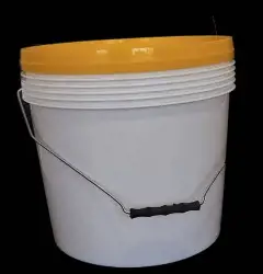 سطل 15 لیتری با دسته فلزی کد 1024