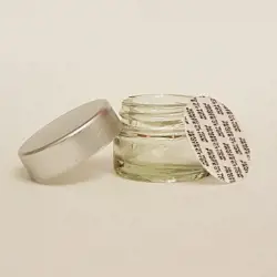 قوطی کرم 15 گرم شیشه ای شفاف با پلمپ خود چسب کد 1134 - 1