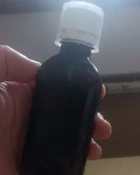 بطری پت 120 میل دارویی آماد پلیمر دهانه 28 با درب پلمپ و پیمانه